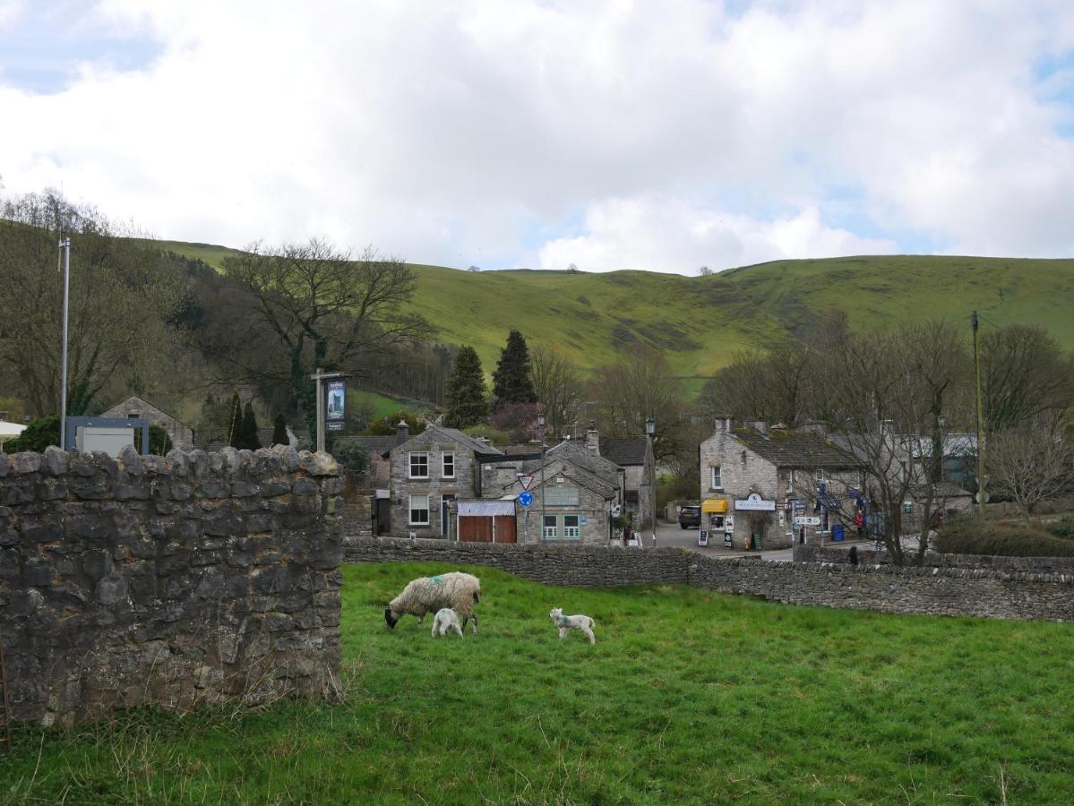 Bulls Head, Castleton Hotel Castleton  Exterior photo